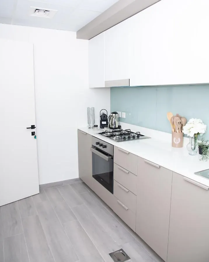 Tamm - Noor 4 Tower Apartment Dubai