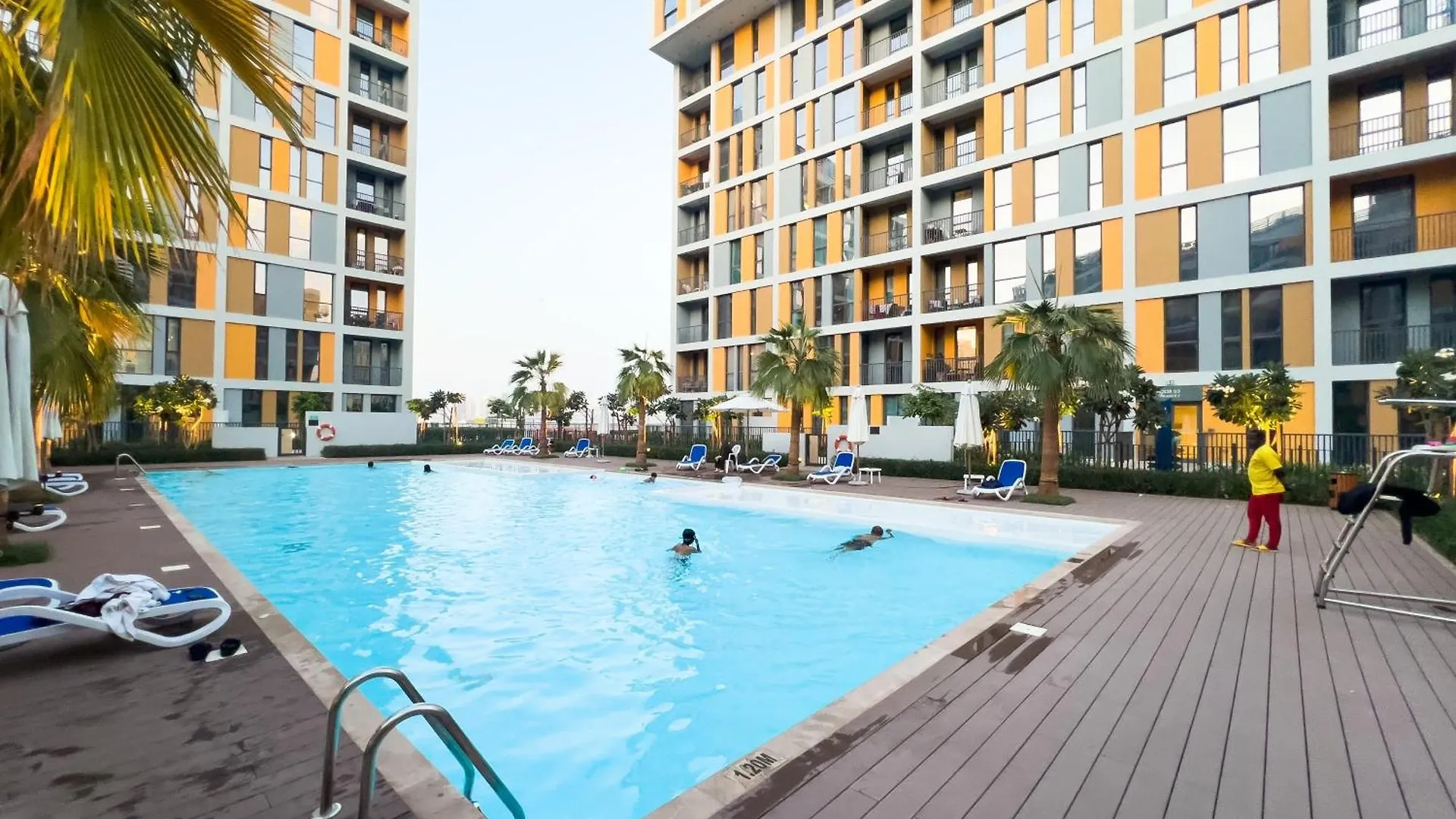 Tamm - Noor 4 Tower Apartment Dubai United Arab Emirates