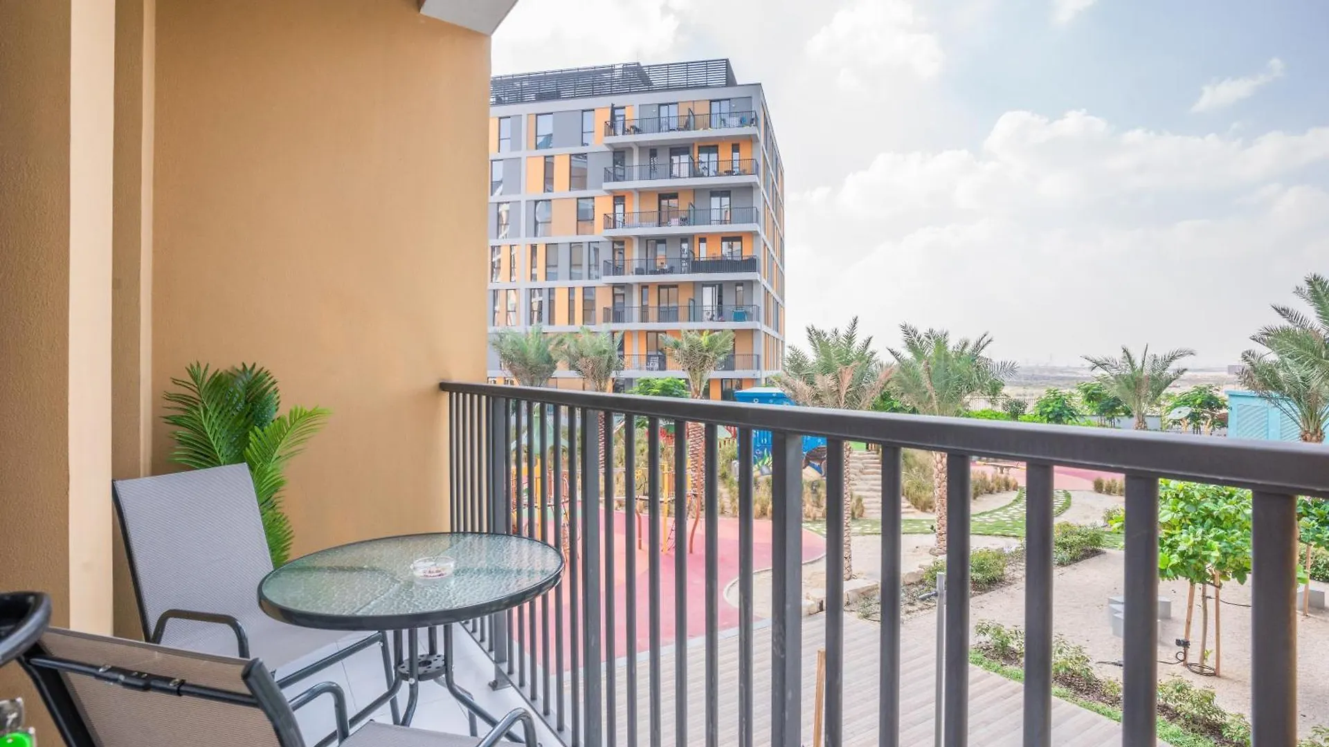 Tamm - Noor 4 Tower Apartment Dubai